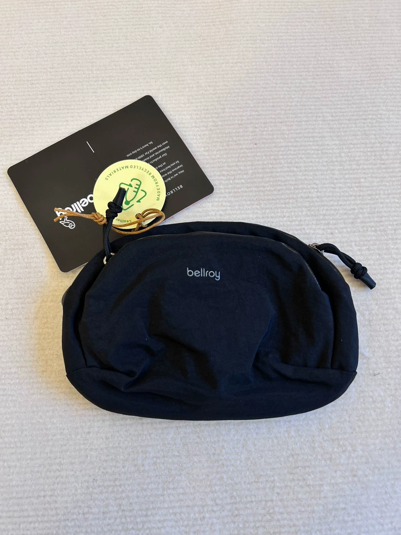 Bellroy Venture Pouch 1.5L Tec - Tech Accessories For Travel ulasan dan harga